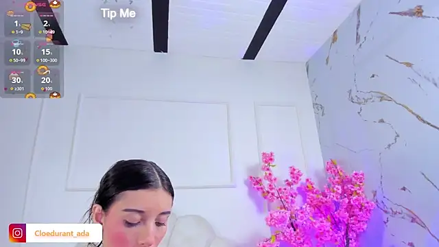 Snapshot of Cloedurant chatting on October 11, 2025, 7:48 pm Cloedurant online show from October 11, 2025, 7:48 pm