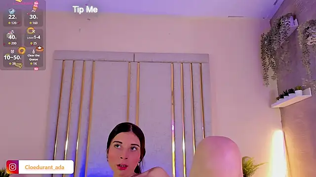 Snapshot of Cloedurant chatting on October 5, 2025, 7:48 pm Cloedurant online show from October 5, 2025, 7:48 pm