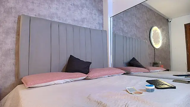 karla-ruiz online show from April 7, 2026, 7:48 pm