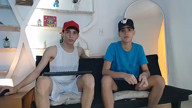 Snapshot of THREE_GUYS_HOT chatting on October 12, 2025, 7:48 pm THREE GUYS HOT online show from October 12, 2025, 7:48 pm