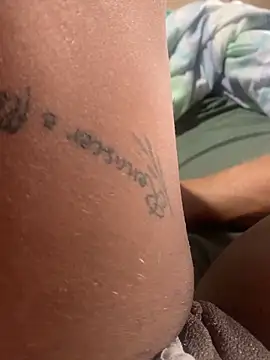 Snapshot of ju_muniz01 chatting on September 30, 2025, 2:01 pm ju muniz01 online show from September 30, 2025, 2:01 pm