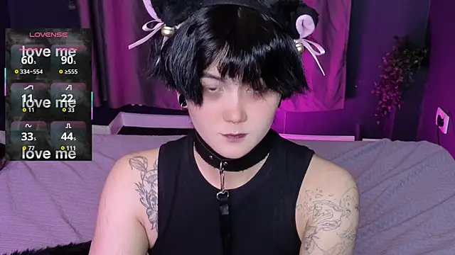 Snapshot of GothXRaven chatting on October 22, 2025, 4:06 pm GothXRaven online show from October 22, 2025, 4:06 pm