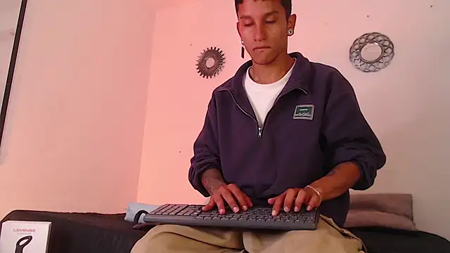 Snapshot of Ram_Swain chatting on September 12, 2025, 9:36 pm Ram Swain online show from September 12, 2025, 9:36 pm