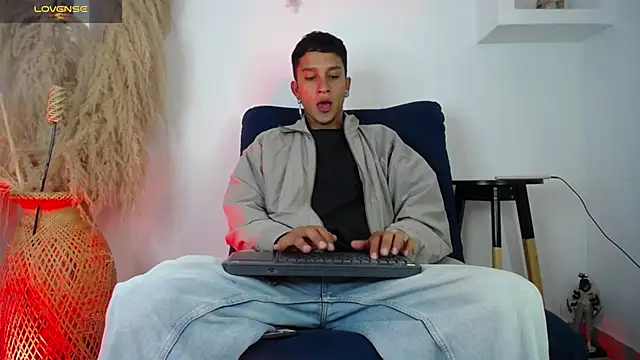 Snapshot of Ram_Swain chatting on September 9, 2025, 4:55 am Ram Swain online show from September 9, 2025, 4:55 am