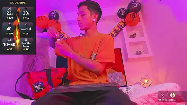 Snapshot of Ram_Swain chatting on October 30, 2025, 12:58 pm Ram Swain online show from October 30, 2025, 12:58 pm