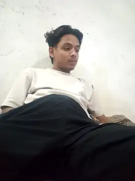 Snapshot of deny2442 chatting on November 2, 2025, 12:10 pm deny2442 online show from November 2, 2025, 12:10 pm