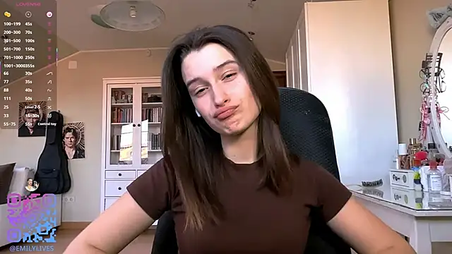 DarlineBrustera online show from April 17, 2026, 2:20 pm