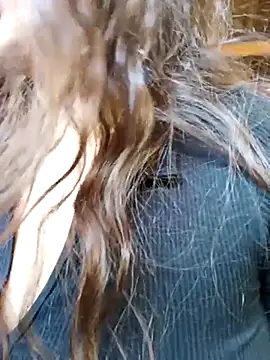 BomBomLuu online show from January 15, 2026, 7:50 pm