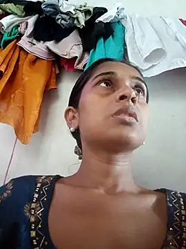 hotshreya69 online show from October 13, 2025, 8:27 am