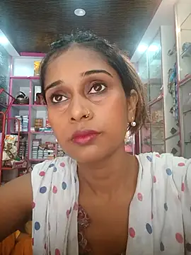 hotshreya69 online show from October 6, 2025, 10:05 am