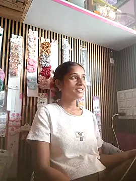 hotshreya69 online show from September 21, 2025, 7:24 am