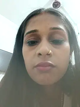 hotshreya69 online show from October 26, 2025, 7:47 pm