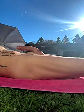 Snapshot of maxmaxmad8502 chatting on November 4, 2025, 12:09 pm maxmaxmad8502 online show from November 4, 2025, 12:09 pm