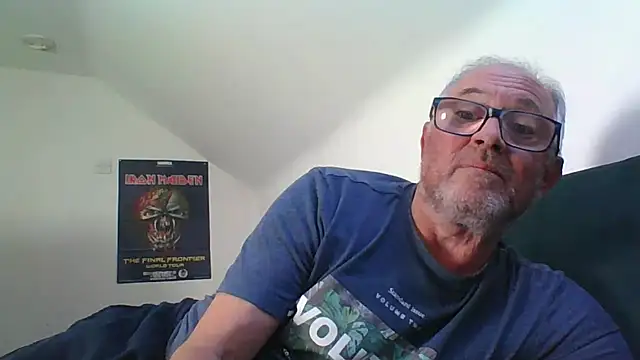 Snapshot of naughtygrandad1 chatting on April 28, 2026, 6:01 pm naughtygrandad1 online show from April 28, 2026, 6:01 pm