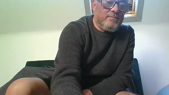 Snapshot of naughtygrandad1 chatting on April 30, 2026, 6:48 pm naughtygrandad1 online show from April 30, 2026, 6:48 pm