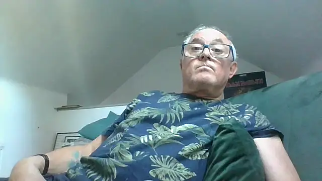 Snapshot of naughtygrandad1 chatting on May 13, 2026, 7:59 am naughtygrandad1 online show from May 13, 2026, 7:59 am
