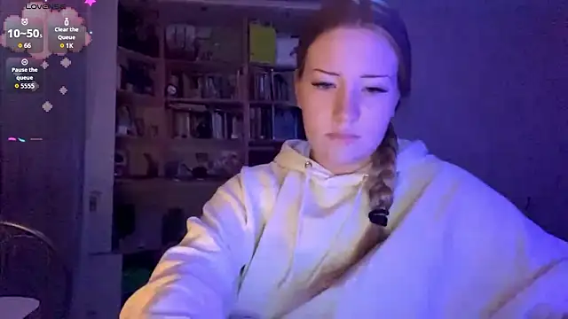 PandaFluff online show from February 2, 2026, 4:39 pm