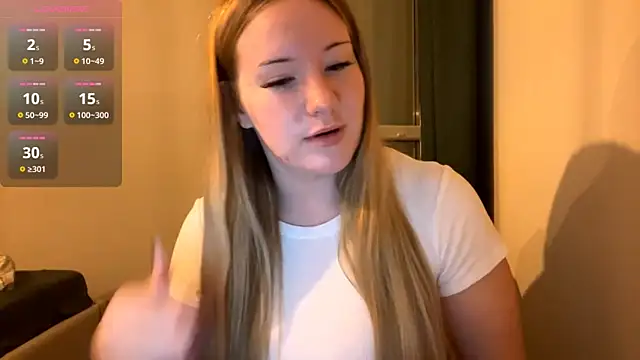 PandaFluff online show from October 24, 2025, 4:17 pm