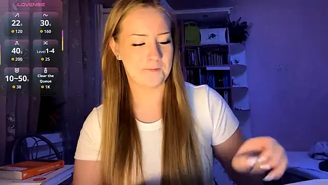 PandaFluff online show from October 3, 2025, 3:24 pm