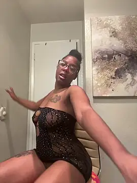 Snapshot of ObsessedWLyla chatting on September 25, 2025, 9:48 am ObsessedWLyla online show from September 25, 2025, 9:48 am