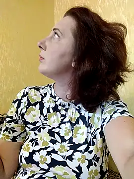 Ninna Selina online show from September 9, 2025, 8:13 am