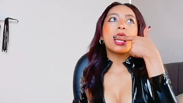 Snapshot of JadeClifford chatting on October 8, 2025, 8:31 pm JadeClifford online show from October 8, 2025, 8:31 pm