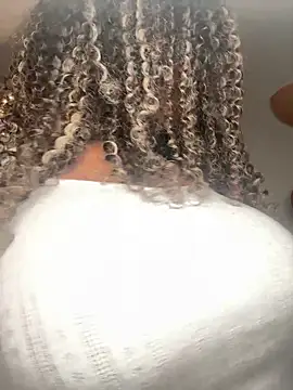 MistiSavannah online show from April 29, 2026, 1:21 am