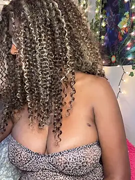 MistiSavannah online show from July 18, 2026, 11:41 am