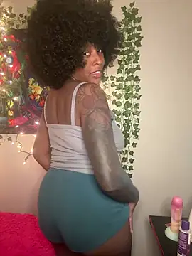 MistiSavannah online show from June 25, 2026, 2:09 am