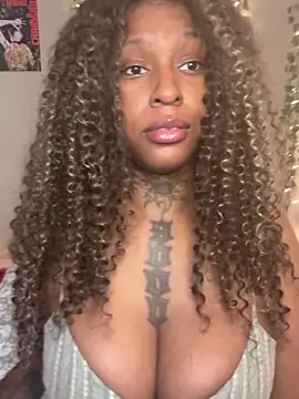 MistiSavannah online show from February 15, 2026, 1:54 pm