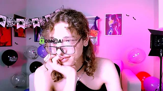 Snapshot of kevi_sunn chatting on November 1, 2025, 8:25 pm kevi sunn online show from November 1, 2025, 8:25 pm