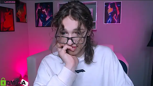 Snapshot of kevi_sunn chatting on October 1, 2025, 9:36 am kevi sunn online show from October 1, 2025, 9:36 am