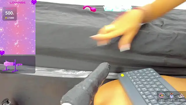 Snapshot of Moon78sweet chatting on October 12, 2025, 11:33 am Moon78sweet online show from October 12, 2025, 11:33 am