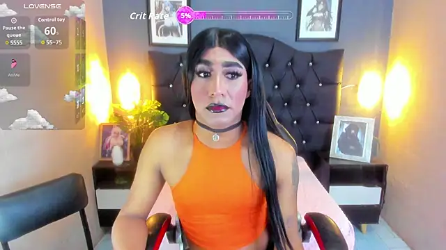 Lucia-Horny24 online show from September 10, 2025, 7:24 pm