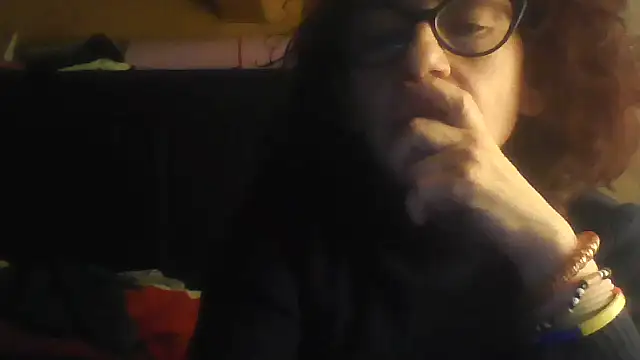 Snapshot of klarissabloum chatting on February 28, 2026, 9:25 pm klarissabloum online show from February 28, 2026, 9:25 pm