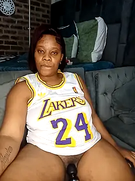 EmmyLove1 online show from October 15, 2025, 8:17 pm