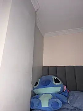 miacarrot online show from October 14, 2025, 7:58 pm