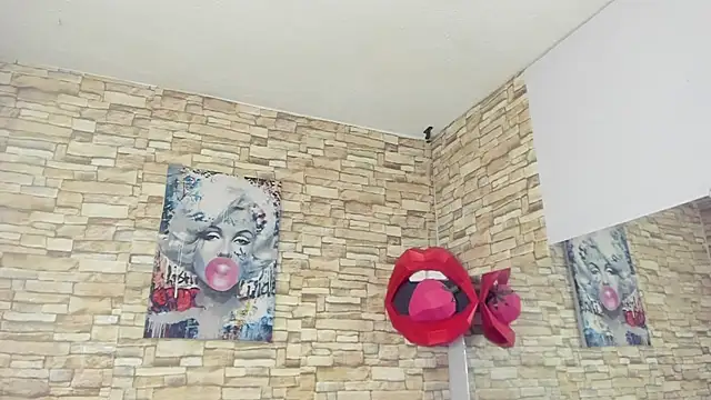 Theo Sky online show from September 12, 2025, 3:06 am