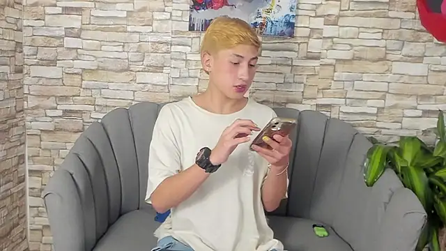 Theo Sky online show from September 16, 2025, 3:07 am