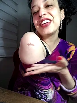 miss carmila1 online show from November 7, 2025, 1:43 am