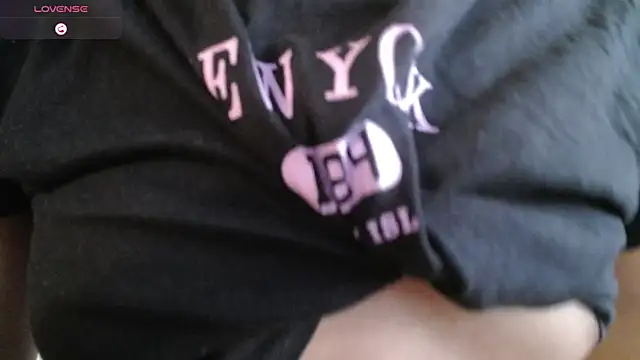 Snapshot of LilybethGray chatting on September 8, 2025, 4:39 pm LilybethGray online show from September 8, 2025, 4:39 pm