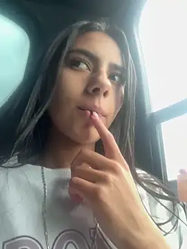 Snapshot of LilybethGray chatting on October 30, 2025, 6:49 pm LilybethGray online show from October 30, 2025, 6:49 pm