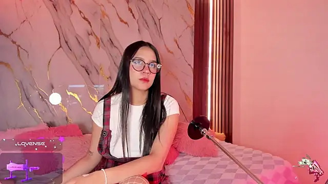 Snapshot of Emmiicute chatting on September 21, 2025, 8:25 pm Emmiicute online show from September 21, 2025, 8:25 pm