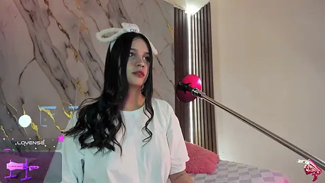 Snapshot of Emmiicute chatting on September 25, 2025, 10:27 pm Emmiicute online show from September 25, 2025, 10:27 pm