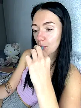 Snapshot of karrr__aaa chatting on October 18, 2025, 7:27 pm karrr aaa online show from October 18, 2025, 7:27 pm