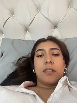 Snapshot of miaftmax chatting on October 21, 2025, 7:35 pm miaftmax online show from October 21, 2025, 7:35 pm