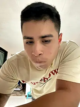 Snapshot of miaftmax chatting on September 26, 2025, 8:05 pm miaftmax online show from September 26, 2025, 8:05 pm