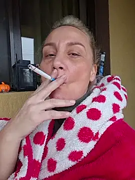 merlyn4 online show from November 11, 2025, 7:14 am