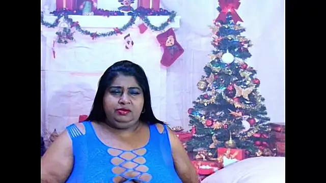 indianhoney694u online show from December 4, 2025, 5:12 pm