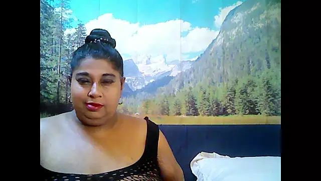 indianhoney694u online show from September 27, 2025, 5:13 am
